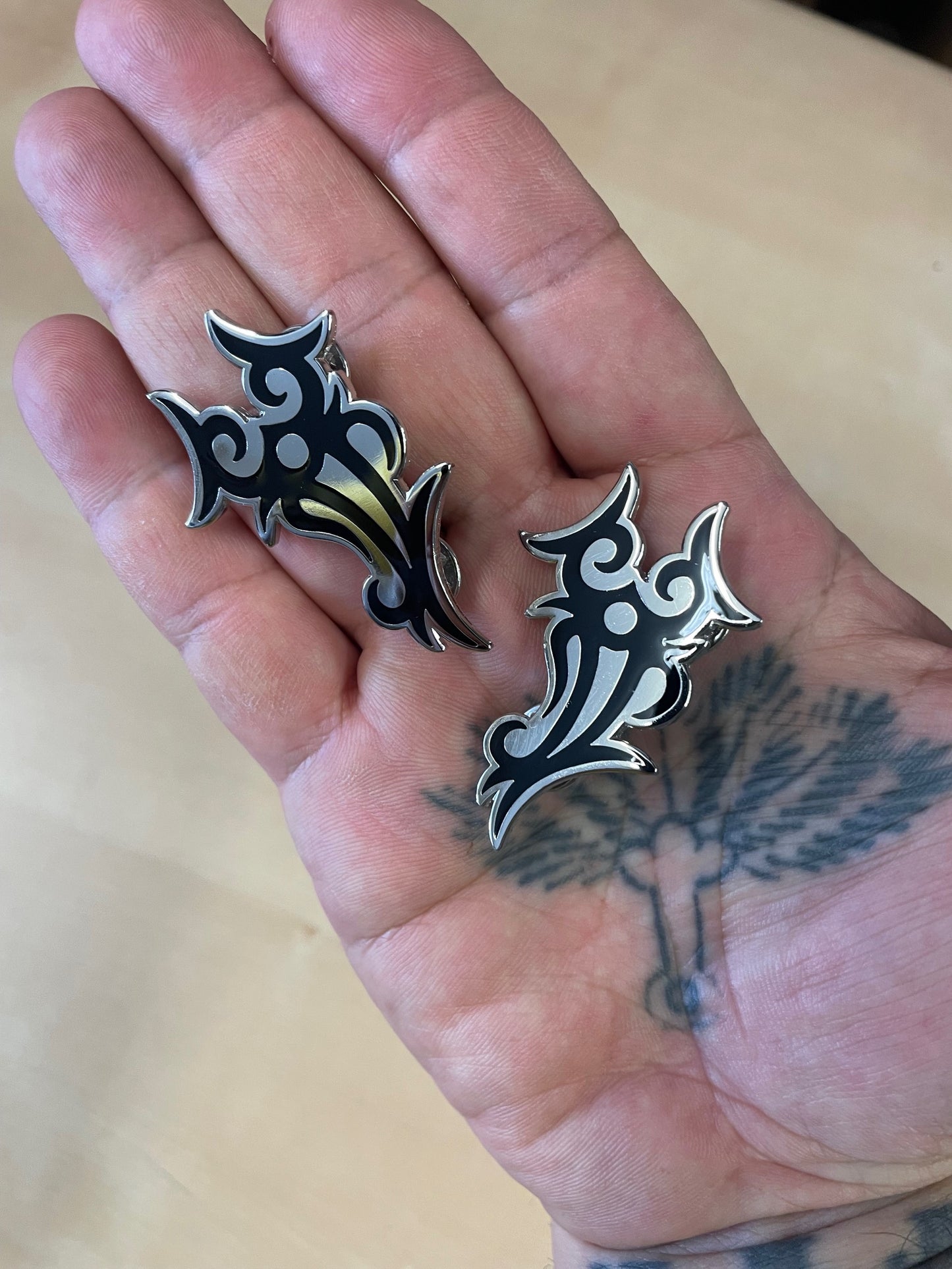 The Black Wave by Leo Zulueta with Special Pin!!